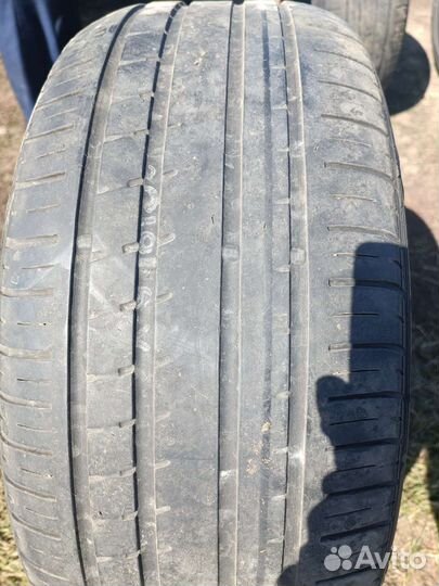 Pirelli P Zero Rosso 245/45 R19