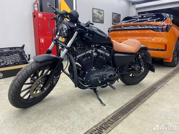 Harley-Davidson Sportster 883