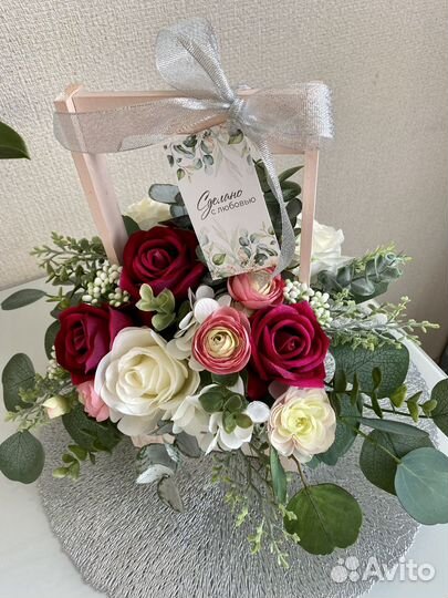 Букет цветы композиция с розами