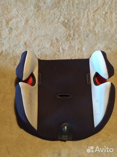 Продам детские автомобильные кресла