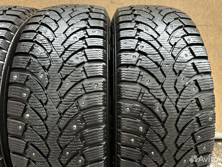 Formula Ice 215/60 R17
