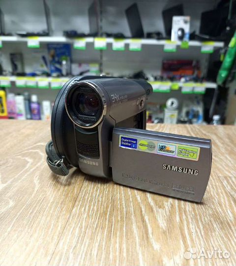 Видеокамера Samsung VP-DC171i