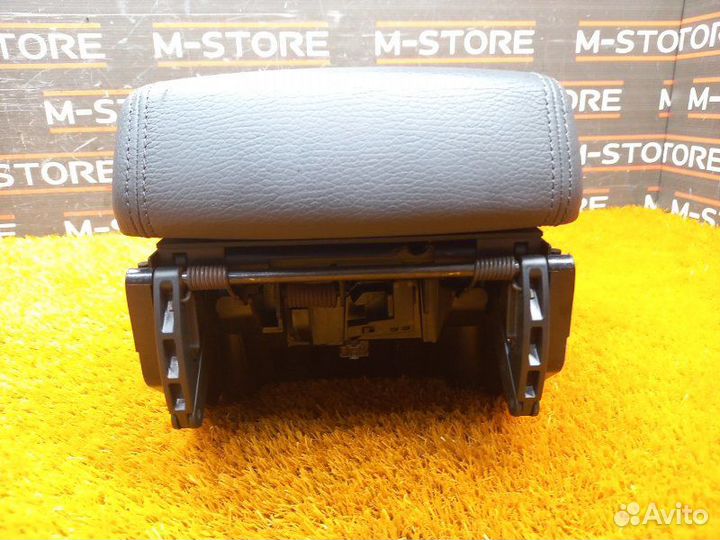 Подлокотник Volkswagen Touareg 7L AXQ 2005