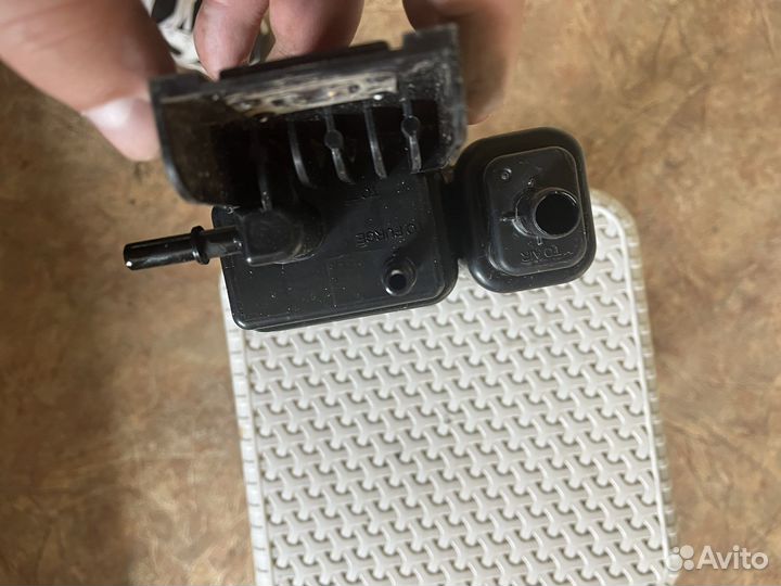 Абсорбер топливного бака hyundai solaris 2