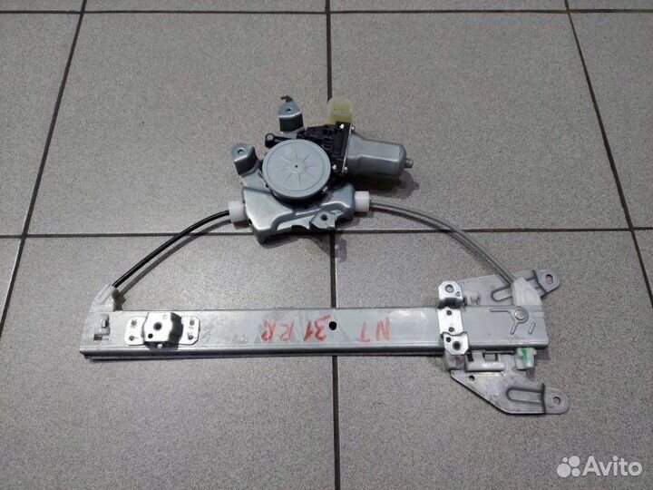 Стеклоподъемник задний правый Nissan X-Trail NT31