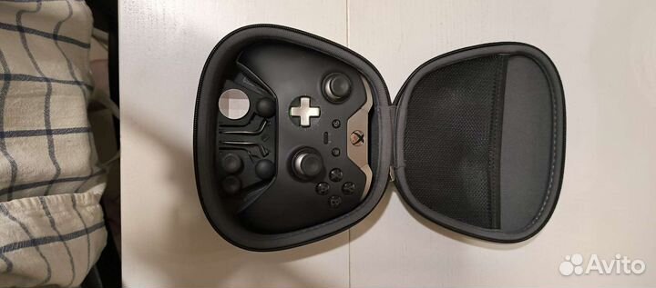 Xbox one s 500gb + elit controller