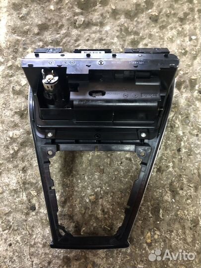 Накладка консоли BMW X3 Е83