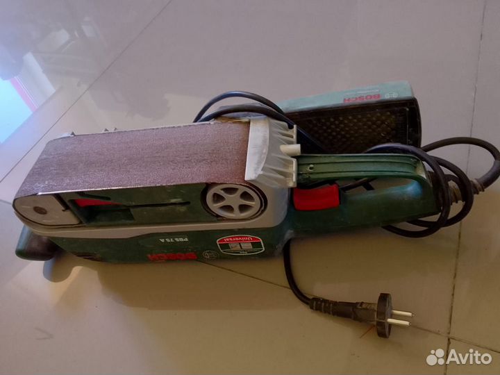 Шлифмашинка ленточная Bosh