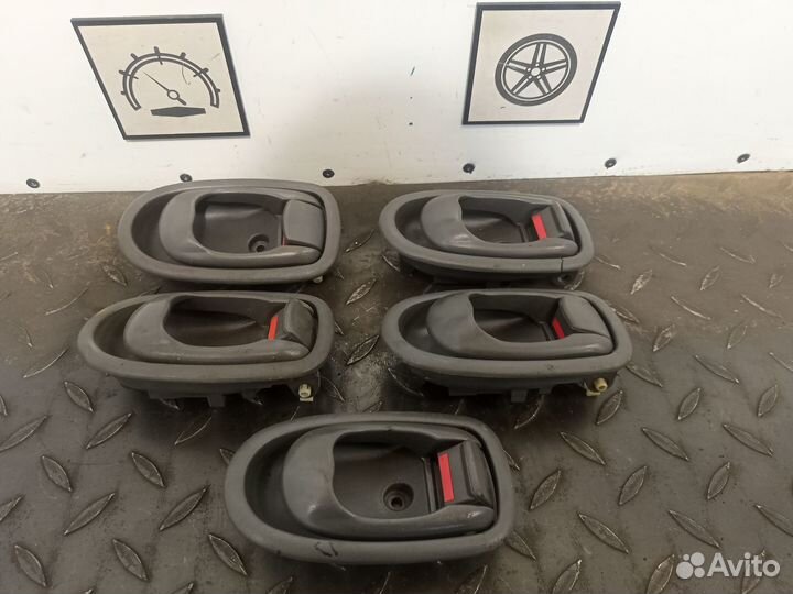 Ручка двери внутренняя правая для Kia Spectra