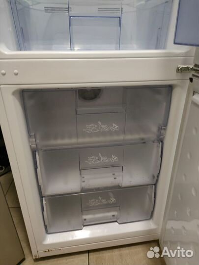 Холодильник Beko no frost 185 см