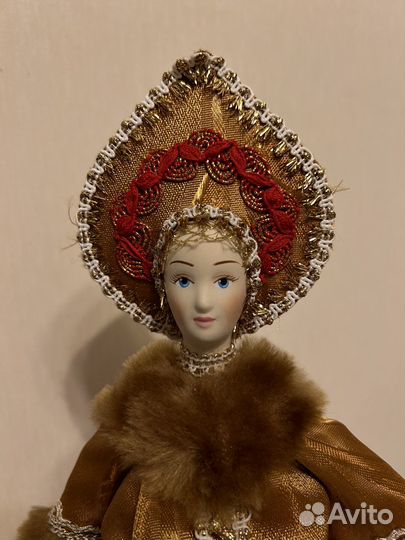 Статуэтка снегурочка