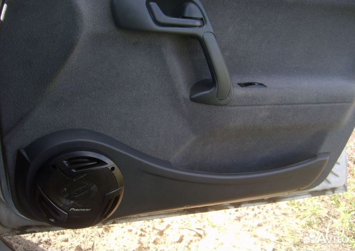 Акустические подиумы ваз 2110, 2111, 2112 (м2)