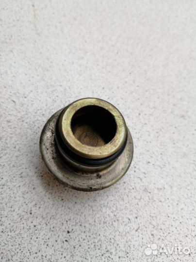 Регулятор давления топлива Honda Stream RN1 D17A