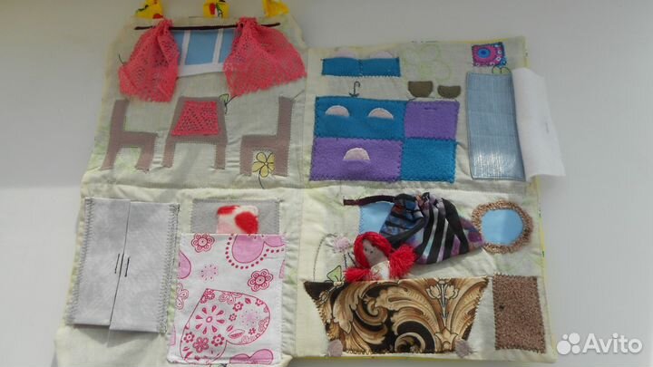 Игрушка домик из ткани