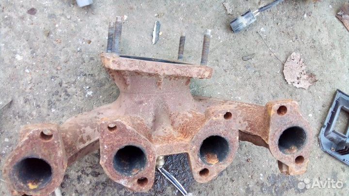 Выпускной коллектор Peugeot 206