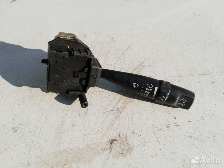 Переключатель правый Hyundai Elantra HD 06-11