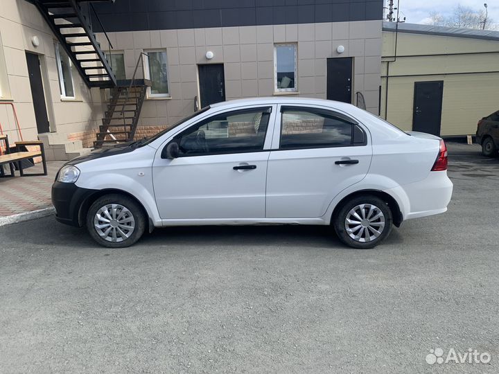 Chevrolet Aveo 1.2 МТ, 2011, битый, 135 000 км