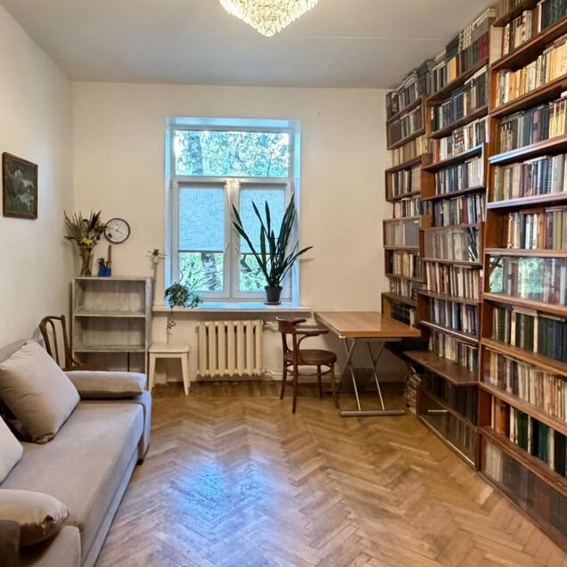 2-к. квартира, 56 м², 3/5 эт.