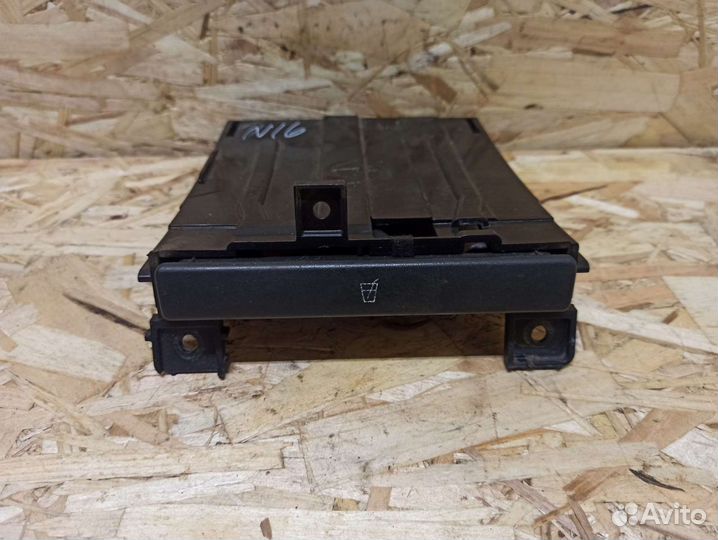 Подстаканник Nissan Almera N16