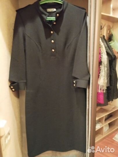 Женское платье, черного цвета