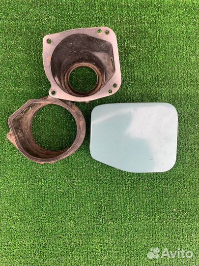 Corolla E100 Лючок бензобака