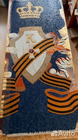 Панно из мозаики, мозаичист