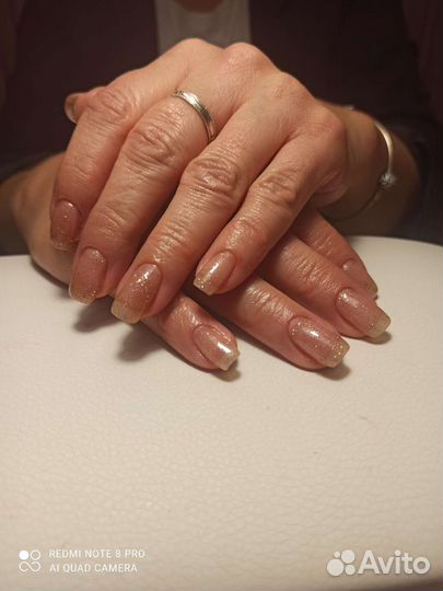 Маникюр с покрытием гель-лаком