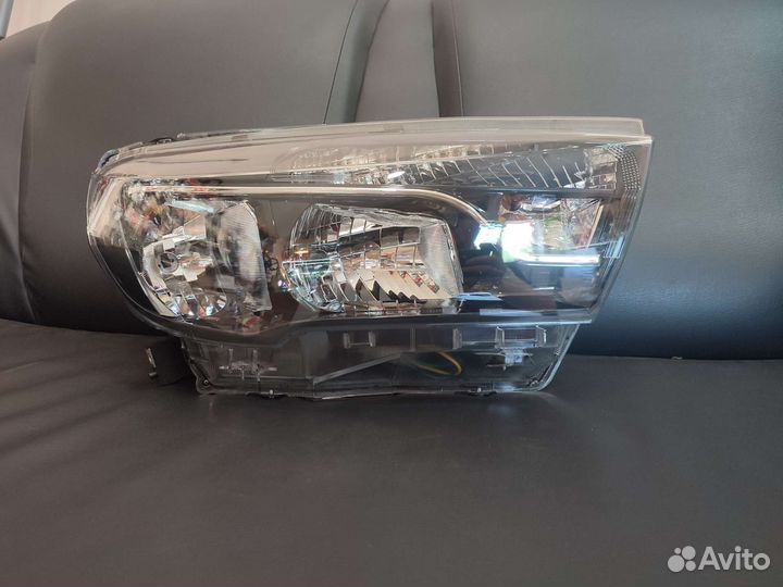 Фары на LADA vesta