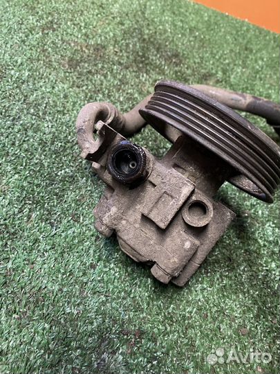 Насос Гур KIA Carnival 2 VQ