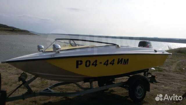 Катер с мотором и телегой Радуга