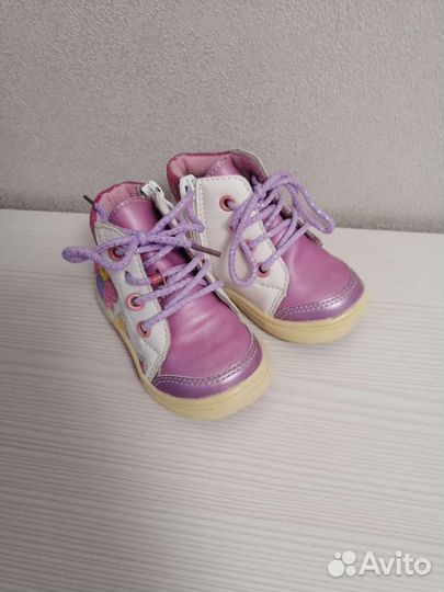 Ботинки детские 22 размер новые