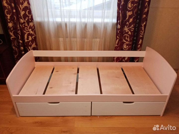 Детская/подростковая кровать