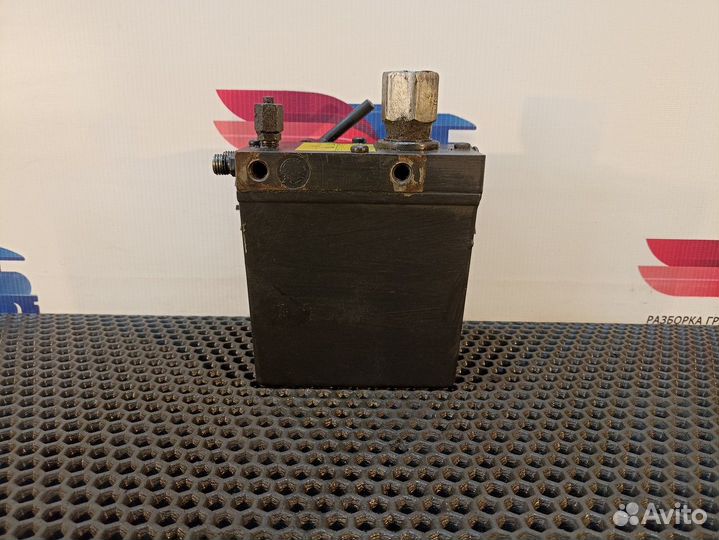 Насос подъема кабины Iveco Stralis