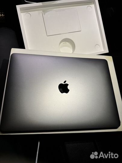 Macbook pro 13 m1 8 256 2022г