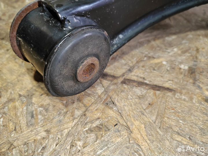 Рычаг передний правый Volkswagen Amarok рест. 2018