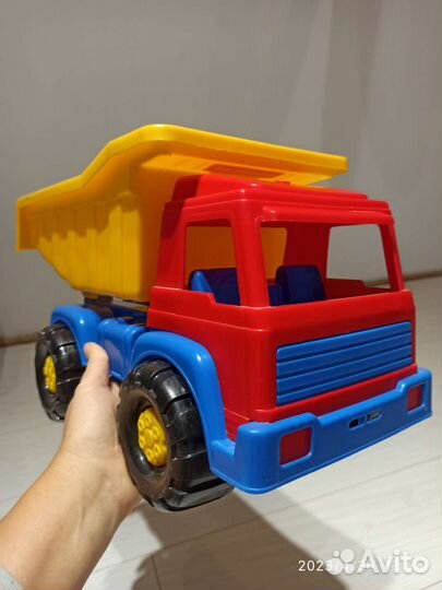 Грузовик детский