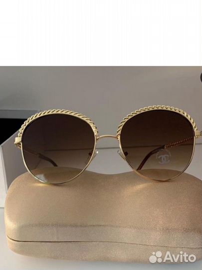 Солнцезащитные очки