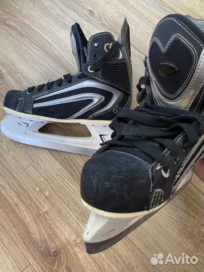 Коньки хоккейные Senator