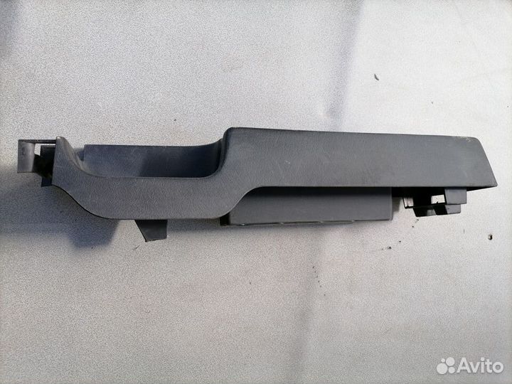 Консоль под ручник Volkswagen passat (B4)