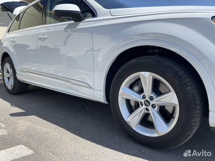 Почти новые оригинальные Колеса на audi, r19