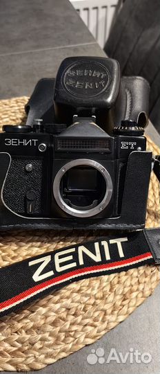 Пленочный фотоаппарат Zenit ET без объектива