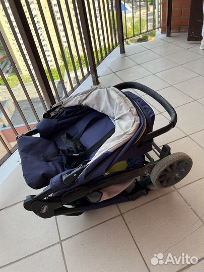 Прогулочная коляска chicco