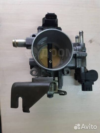 Заслонка дроссельная Toyota Corolla Axio ZZE122