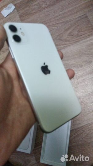 iPhone 11