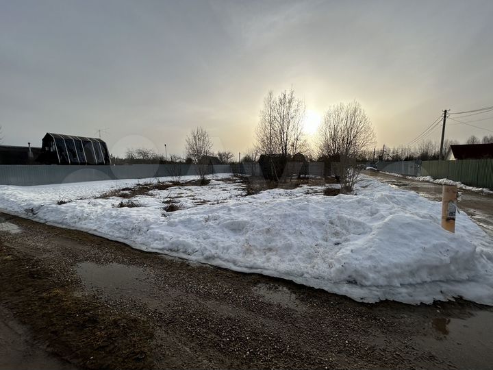 Дача 20 м² на участке 6 сот.