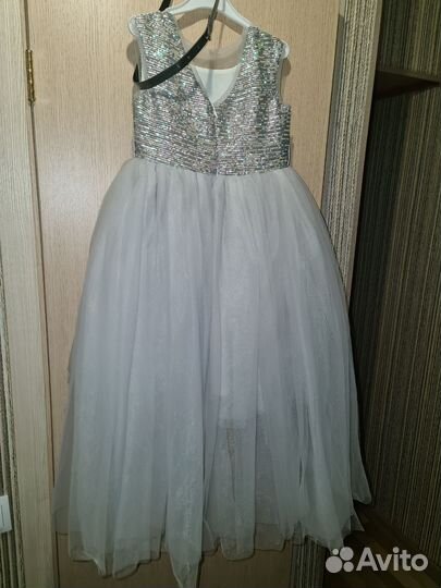 Платье для девочки 128-134