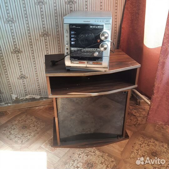 Тумба под телевизор