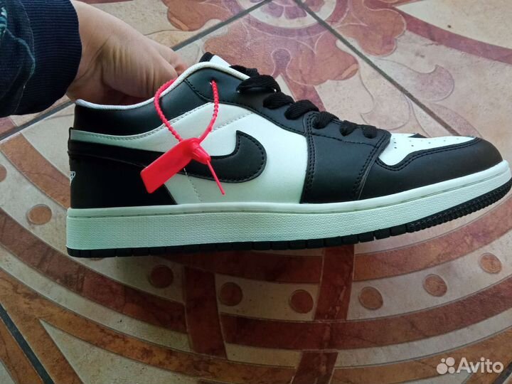 Кроссовки мужские 43 размер