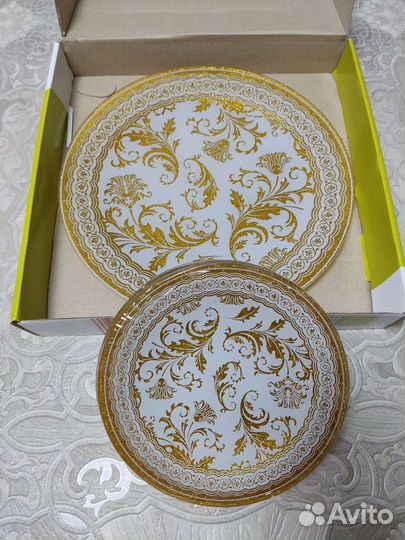 Набор тарелок