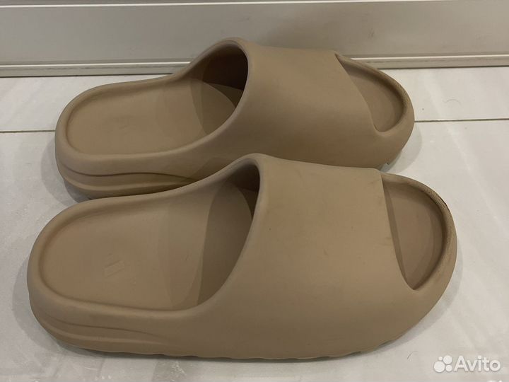 Шлепанцы Adidas Yeezy Yeezy Core Slides